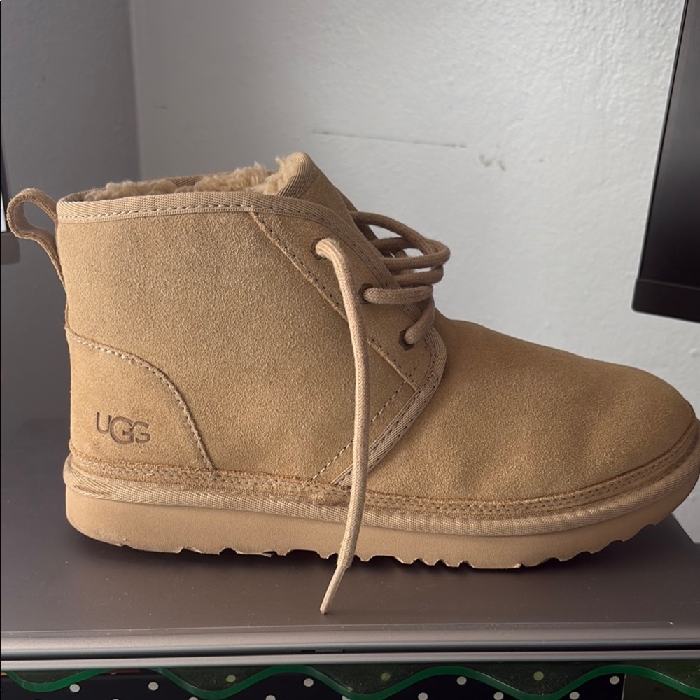 Cozy Tan Kids Ugg Boots size 6 almost brand new.